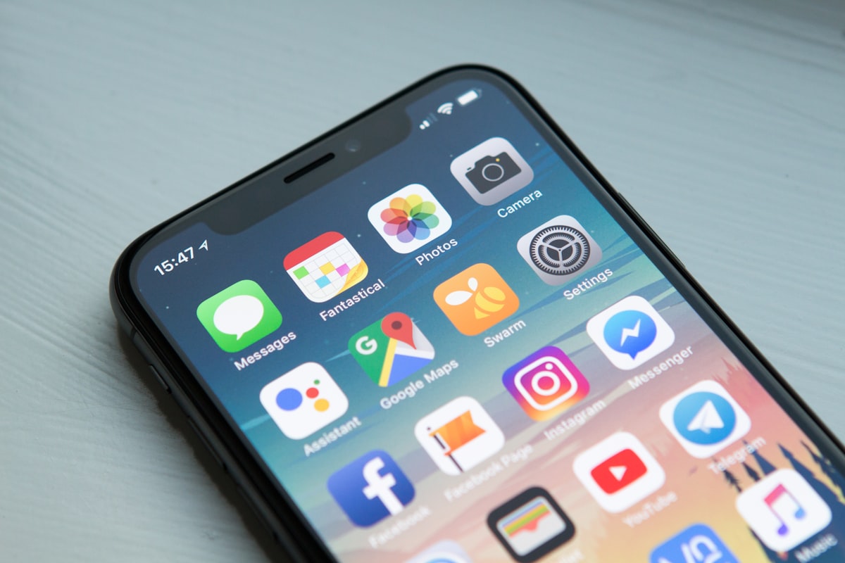 Pinea personal finance app